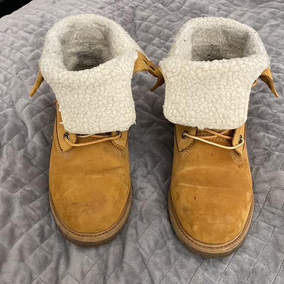 Timberland Teddy Boots - Picture 3 of 3